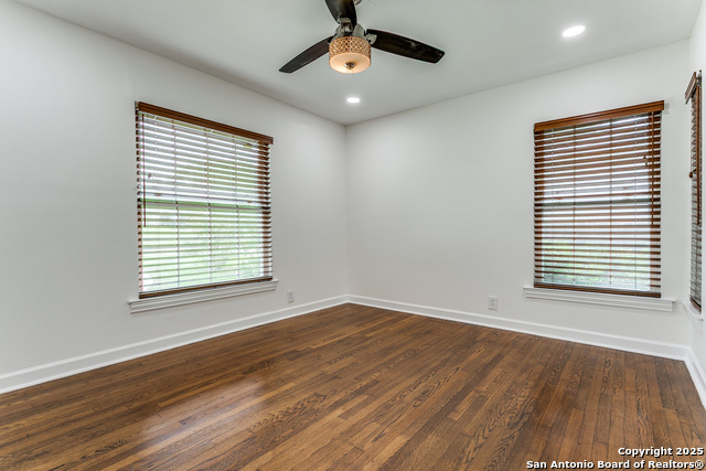 Image 16 of 24 For 216 Lyman  