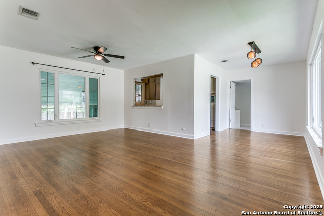 Image 7 of 24 For 216 Lyman  