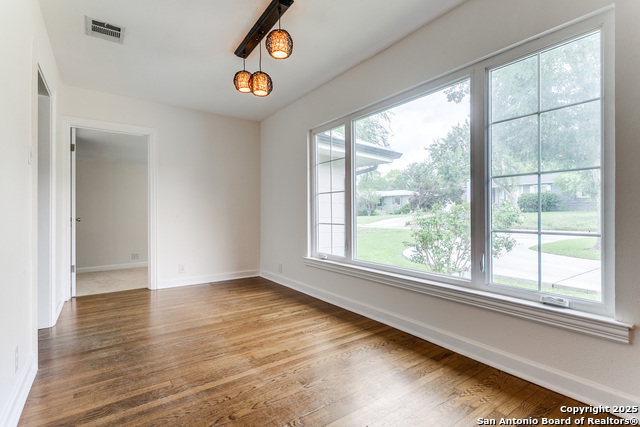 Image 8 of 24 For 216 Lyman  