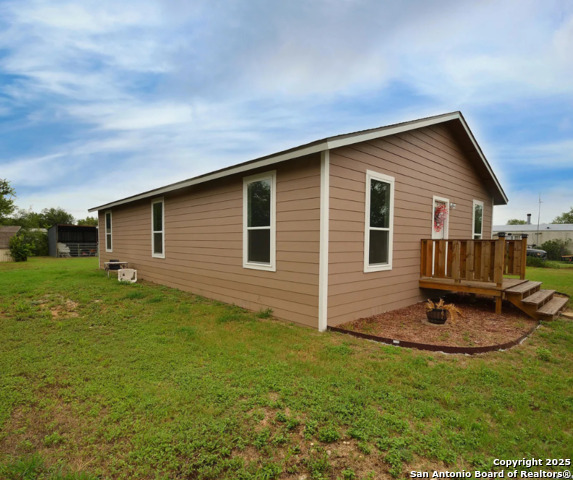 Details for 245 Cross Lake, Pleasanton, TX 78064