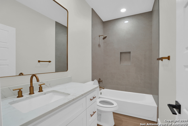 Image 5 of 22 For 4939 Driskill