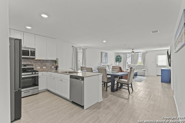 Image 10 of 32 For 7022 Serf Pl