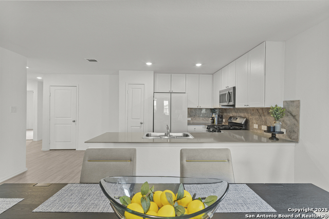 Image 13 of 32 For 7022 Serf Pl