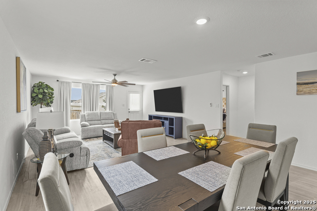 Image 15 of 32 For 7022 Serf Pl