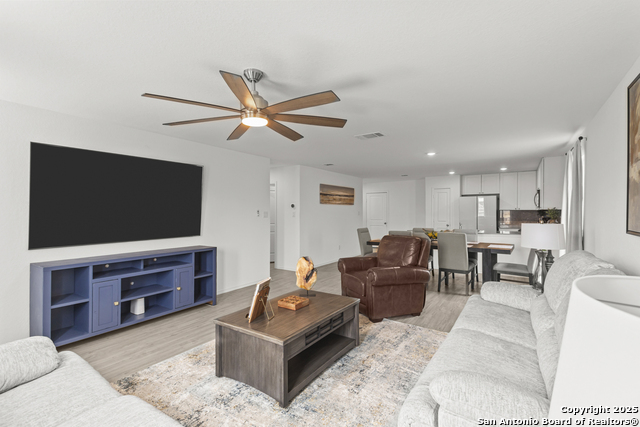 Image 16 of 32 For 7022 Serf Pl