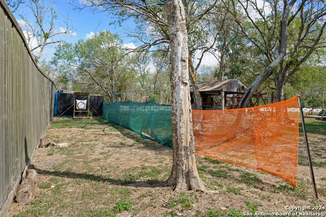 Image 15 of 61 For 1206 Haeckerville Rd