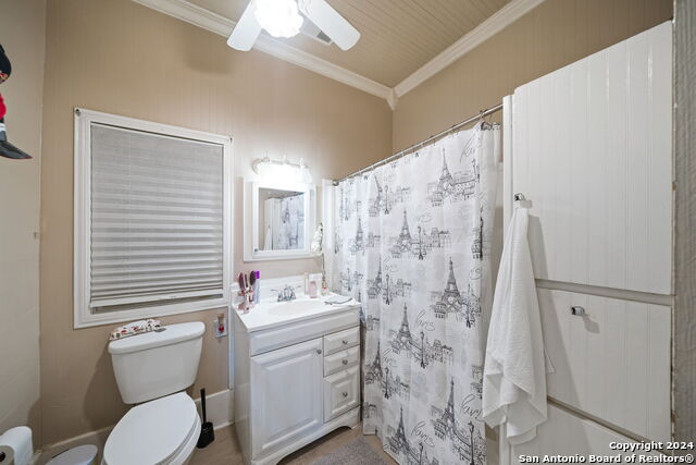 Image 25 of 61 For 1206 Haeckerville Rd