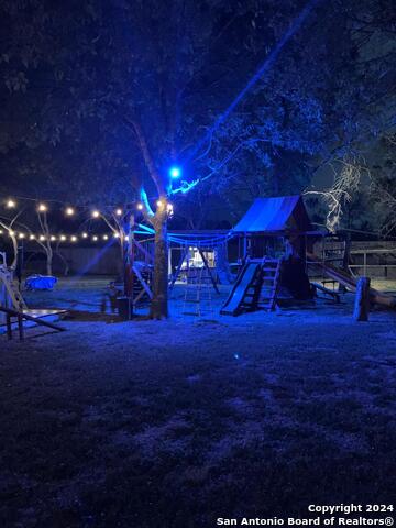 Image 36 of 61 For 1206 Haeckerville Rd