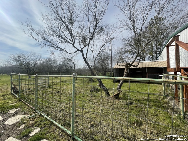 Image 48 of 61 For 1206 Haeckerville Rd