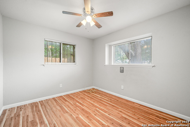 Image 11 of 17 For 5127 Alderton St.