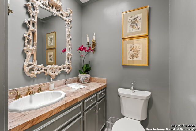 Image 32 of 48 For 701 Ridgemont