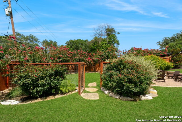 Image 43 of 48 For 701 Ridgemont