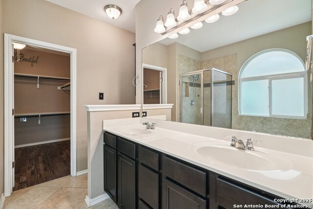 Image 26 of 46 For 9103 Quihi Way