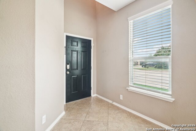 Image 5 of 46 For 9103 Quihi Way