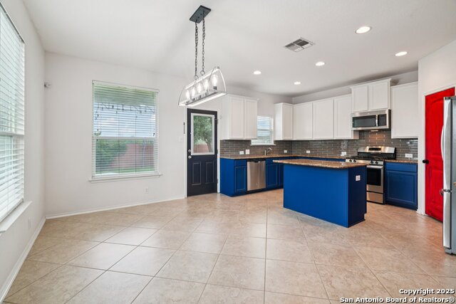 Image 9 of 46 For 9103 Quihi Way