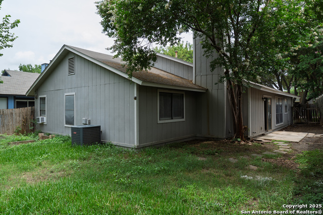 Image 16 of 16 For 13207 Larkwalk St