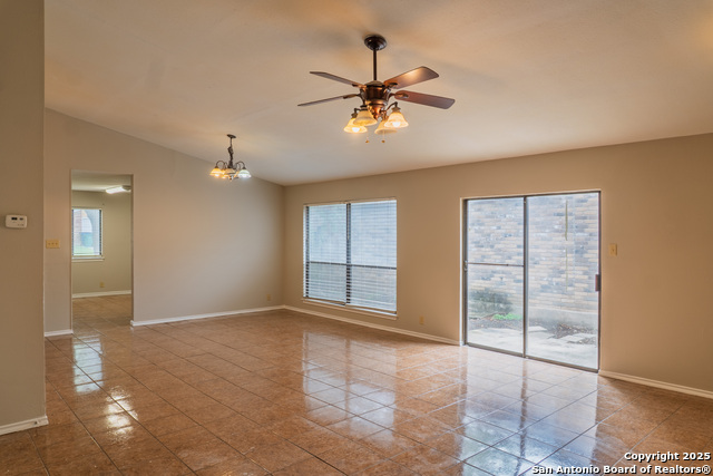 Image 6 of 16 For 13207 Larkwalk St