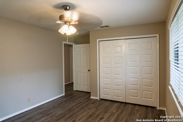Image 9 of 16 For 13207 Larkwalk St
