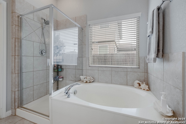 Image 19 of 32 For 8511 Sandy Meadows