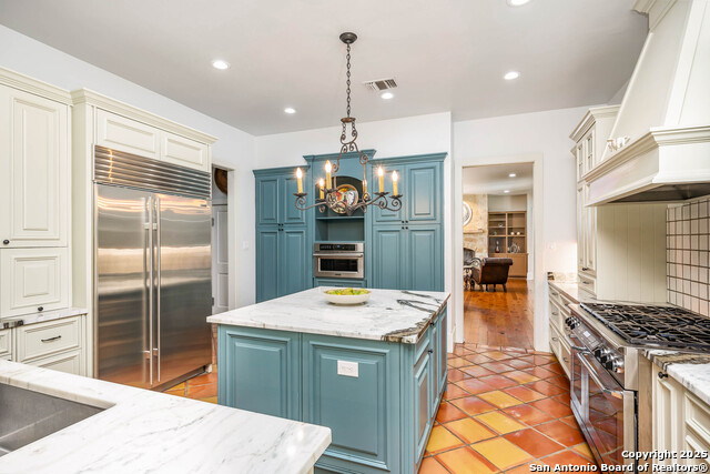 Image 15 of 55 For 815 Old Boerne Road
