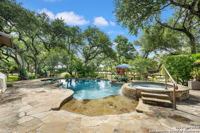 Image 36 of 55 For 815 Old Boerne Road