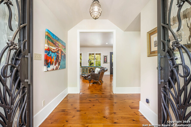 Image 8 of 55 For 815 Old Boerne Road