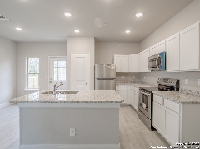 Image 4 of 21 For 7507 Savannah Brooks  7507