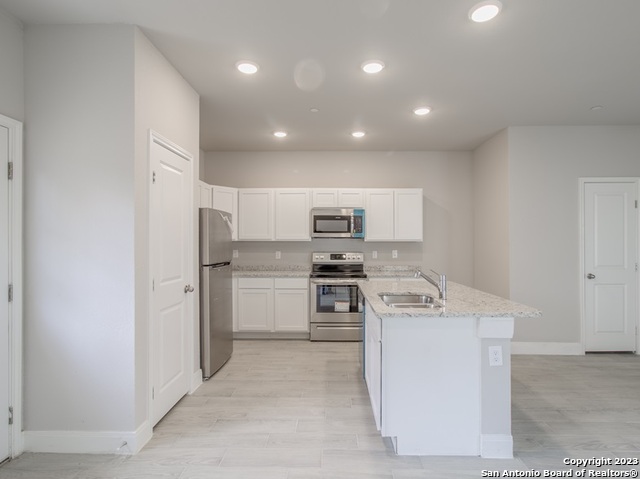 Image 5 of 21 For 7507 Savannah Brooks  7507