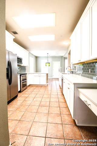 Image 6 of 44 For 9207 Camborne