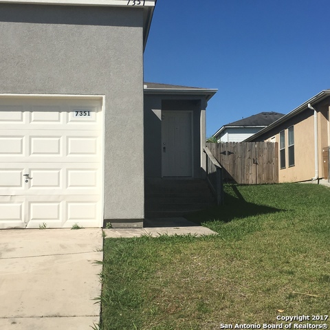Listing photo id 0 for 7351 Golf Vista Blvd