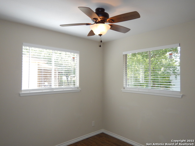 Image 13 of 18 For 404 Nell Deane Blvd