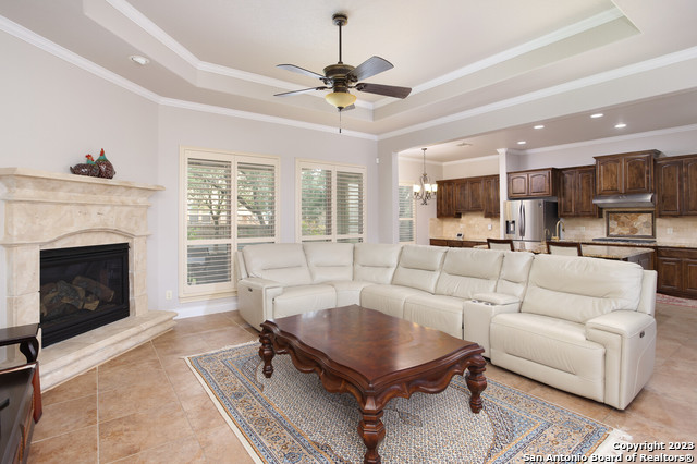 Image 11 of 37 For 502 Canyon Rise