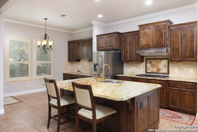 Image 14 of 37 For 502 Canyon Rise