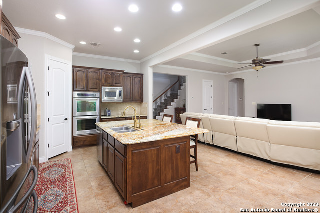 Image 15 of 37 For 502 Canyon Rise