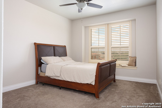 Image 29 of 37 For 502 Canyon Rise