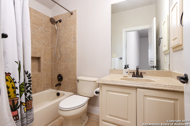 Image 30 of 37 For 502 Canyon Rise