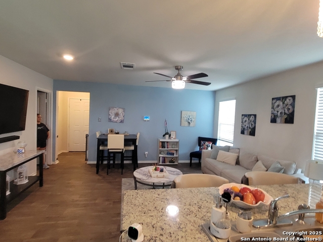Image 4 of 9 For 6727 Legato  