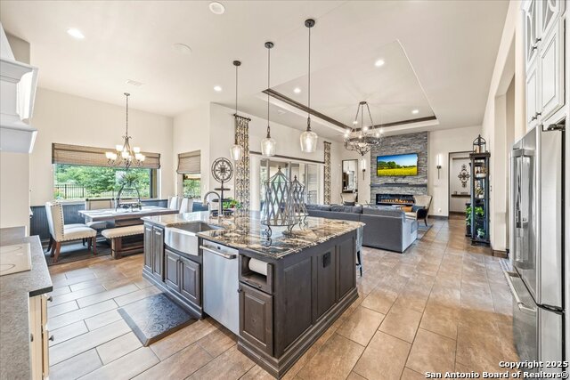 Listing photo id 8 for 742 Pacific