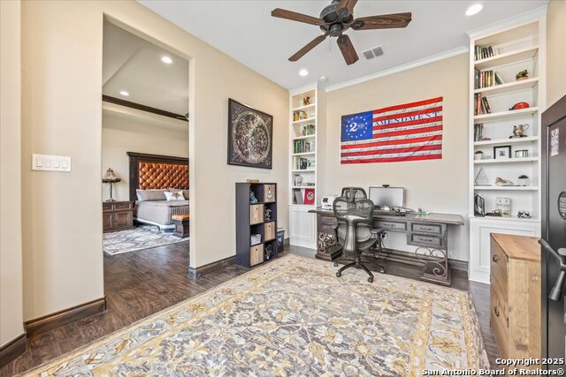 Listing photo id 14 for 742 Pacific