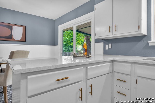 Image 22 of 50 For 5902 Brenda Ln