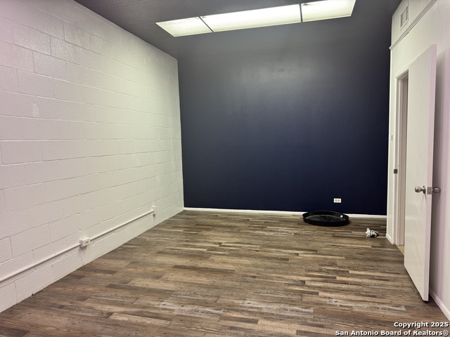 Image 6 of 9 For 6617 Flores S