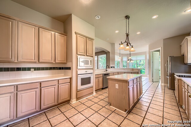 Image 18 of 47 For 414 Texas  