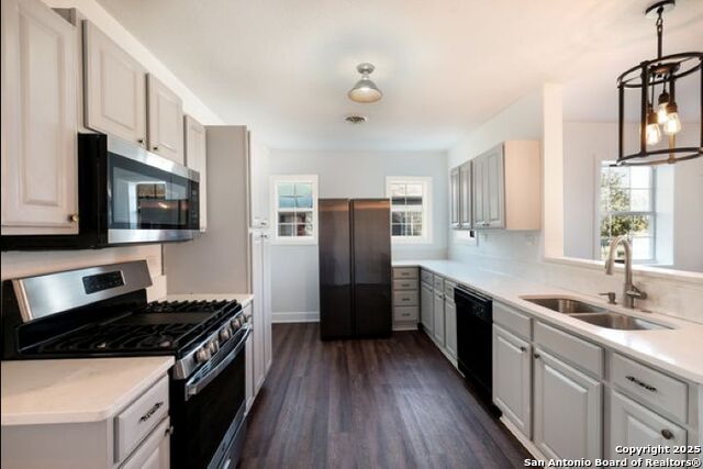 Image 13 of 42 For 302 Shadwell Drive