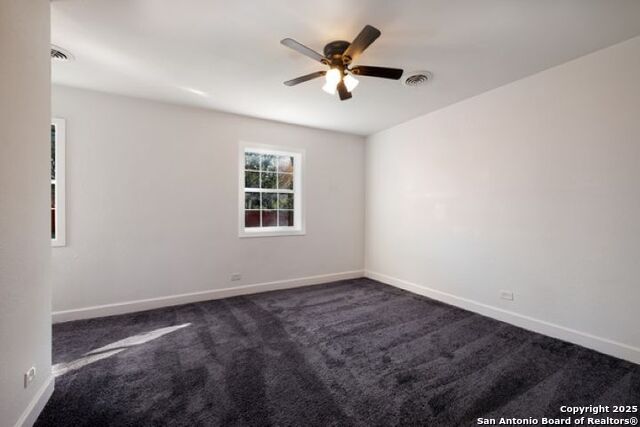 Image 16 of 42 For 302 Shadwell Drive