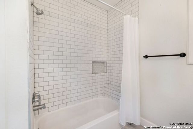 Image 20 of 42 For 302 Shadwell Drive
