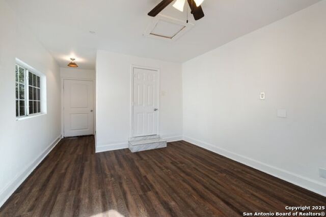 Image 27 of 42 For 302 Shadwell Drive
