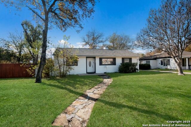 Image 4 of 42 For 302 Shadwell Drive