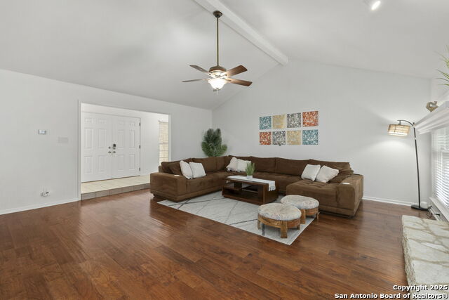 Listing photo id 6 for 8318 Heraldry St.