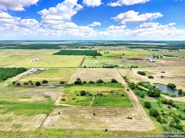 Image 5 of 11 For 3192 Atascosa County Road 101