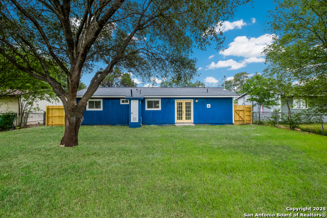Listing photo id 20 for 317 Lindbergh W